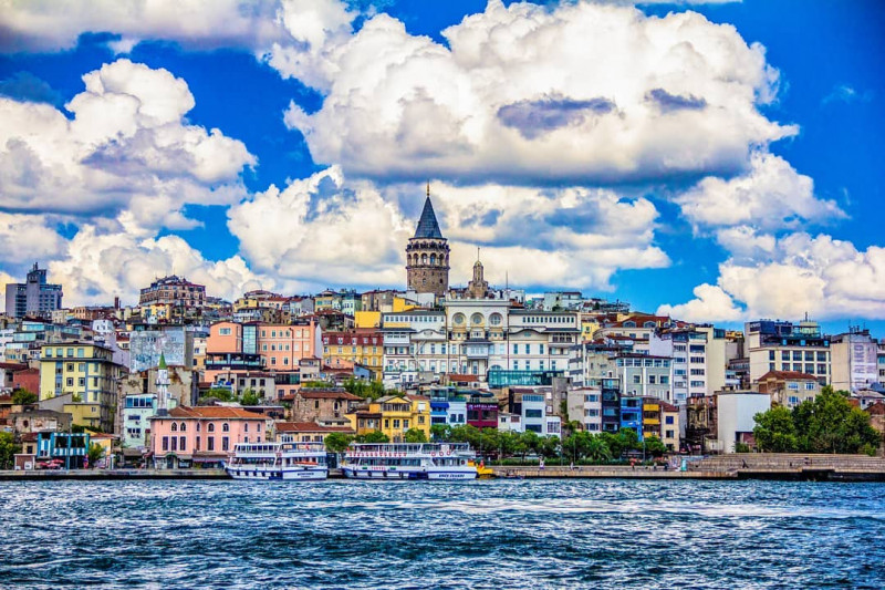  Стамбул - это то место, где обязательно нужно побывать хотя бы раз в жизни. 