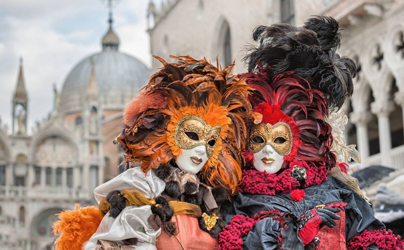 Чекаємо Вас в нашому турі: 09.02.23 «Коротке побачення в Італії: Верона, Мілан, Венеція» + відвідування Венеційського карнавалу