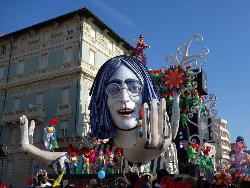 Тур з відвідуванням карнавалів: 17.02.23 «Карнавал вражень: Віареджіо, Ментон, Ніцца»