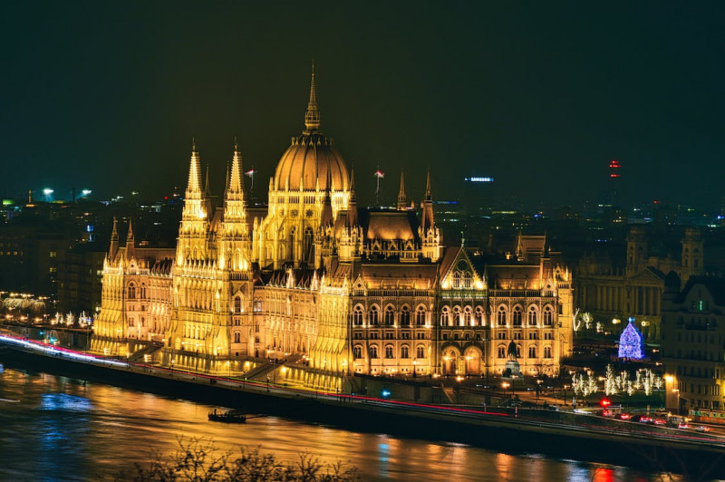 18.02.23 – Їдемо в тур  Вікенд в Будапешт + Відень!