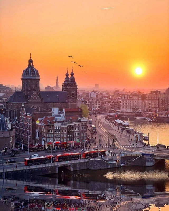 01.04.23 – Вітаю, милий Амстердам!