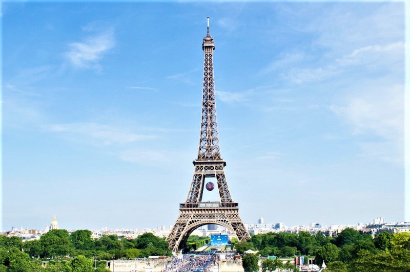08.08.23, 13.08.23, 17.08.23 – Їдемо в тур: "Маленька французька подорож: Париж та Діснейленд"