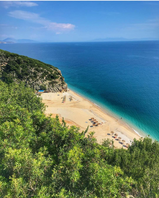 Албанія, курорт Ксаміль, грецький острів Корфу...
