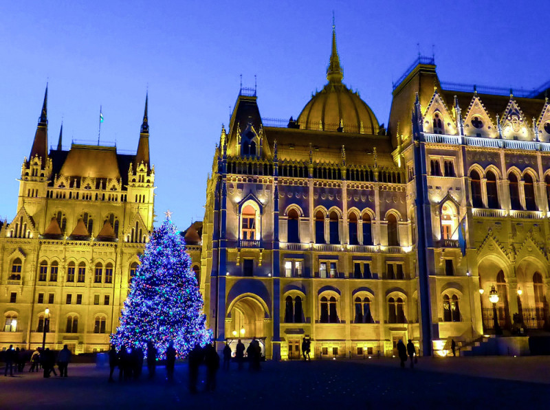 21.12, 24.12 – гарантовані тури: "Вікенд в Будапешт + Відень"