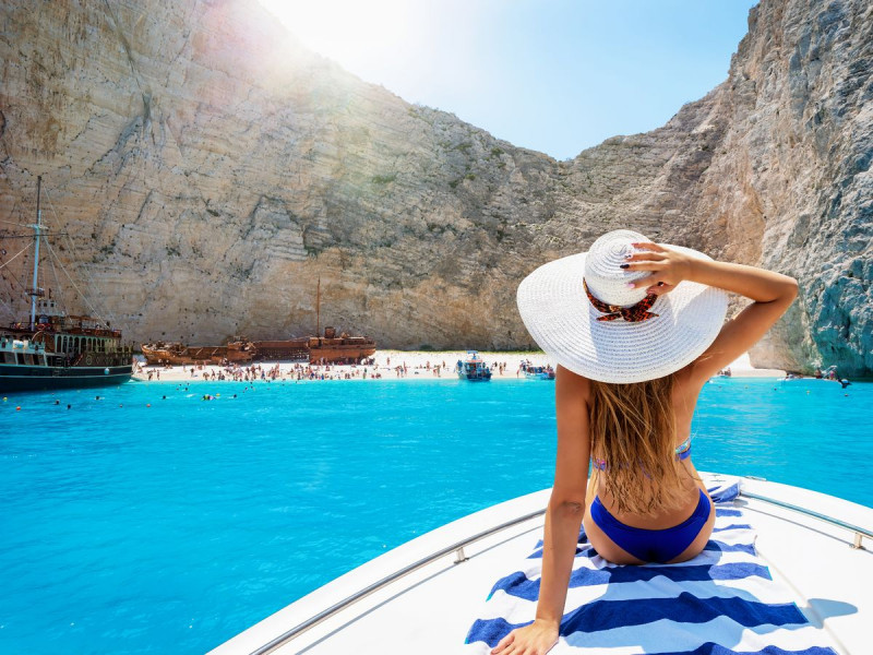 Must visit цього літа! Тури з відпочинком на морі в Греції !