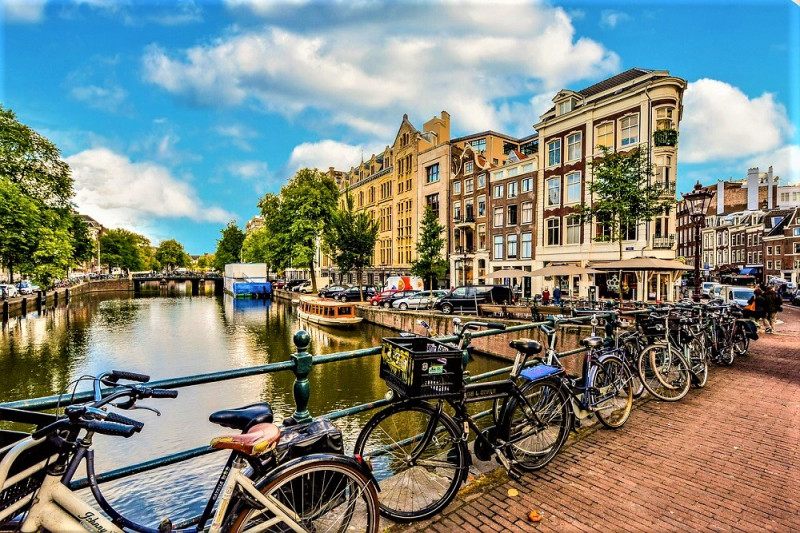 06.04.24, 21.04.24 – Едем в тур: "Амстердам – город счастья!"