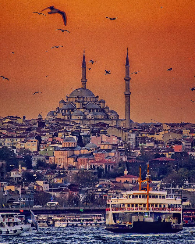 В Стамбуле дни могут быть действительно невероятные ...