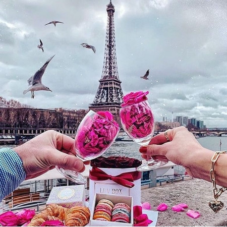 Что может быть лучше, чем Париж на День Влюбленных?