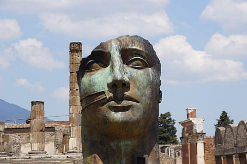 Помпеї, Італія