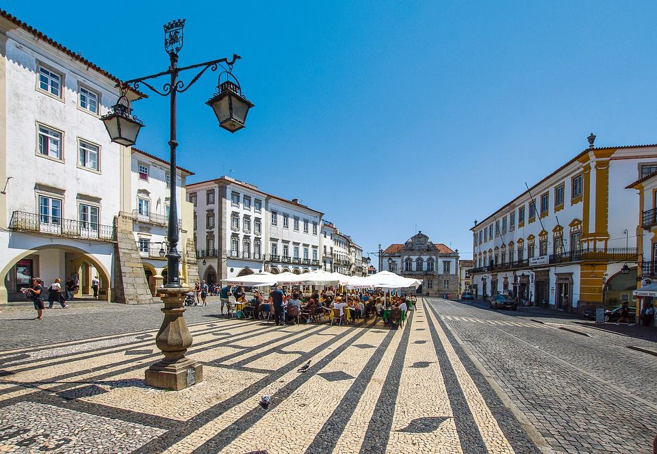 Евора, Португалія