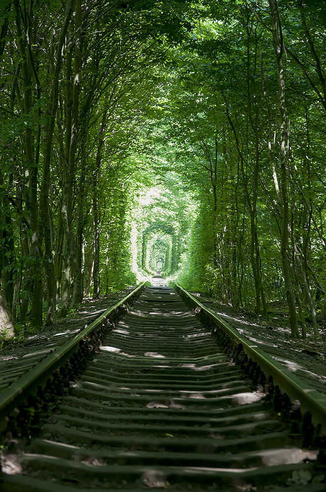 Тунель кохання, Україна